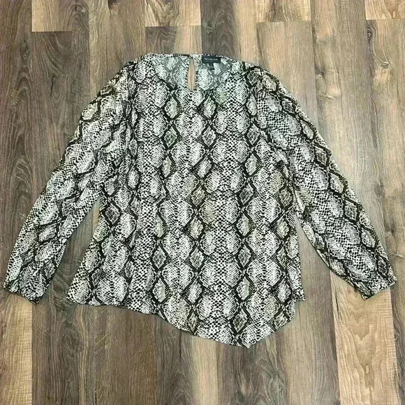 The Limited snake print a symmetrical Women’s Large blouse long sleeve top - Picture 1 of 12